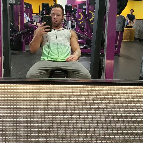 Meet your Posher, Isaac - Picture 2 of 3